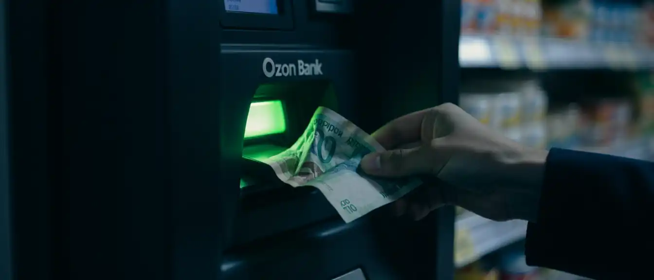 Компания Ozon внедрила возможность оплаты товаров наличными через банкоматы Ozon Банка